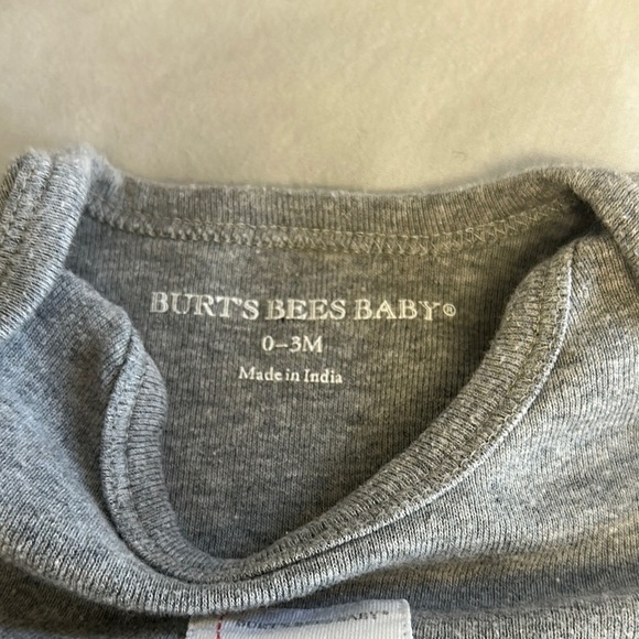 Burt's Bees Baby - Pair of Gray and White Onesie Footies-One Piece Sleepers - Picture 2 of 6